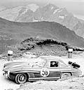 Rallye Lüttich – Rom – Lüttich 1955: Olivier Gendebien siegt auf einem Mercedes-Benz 300 SL (Baureihe W 198 I, 1954 bis 1957).